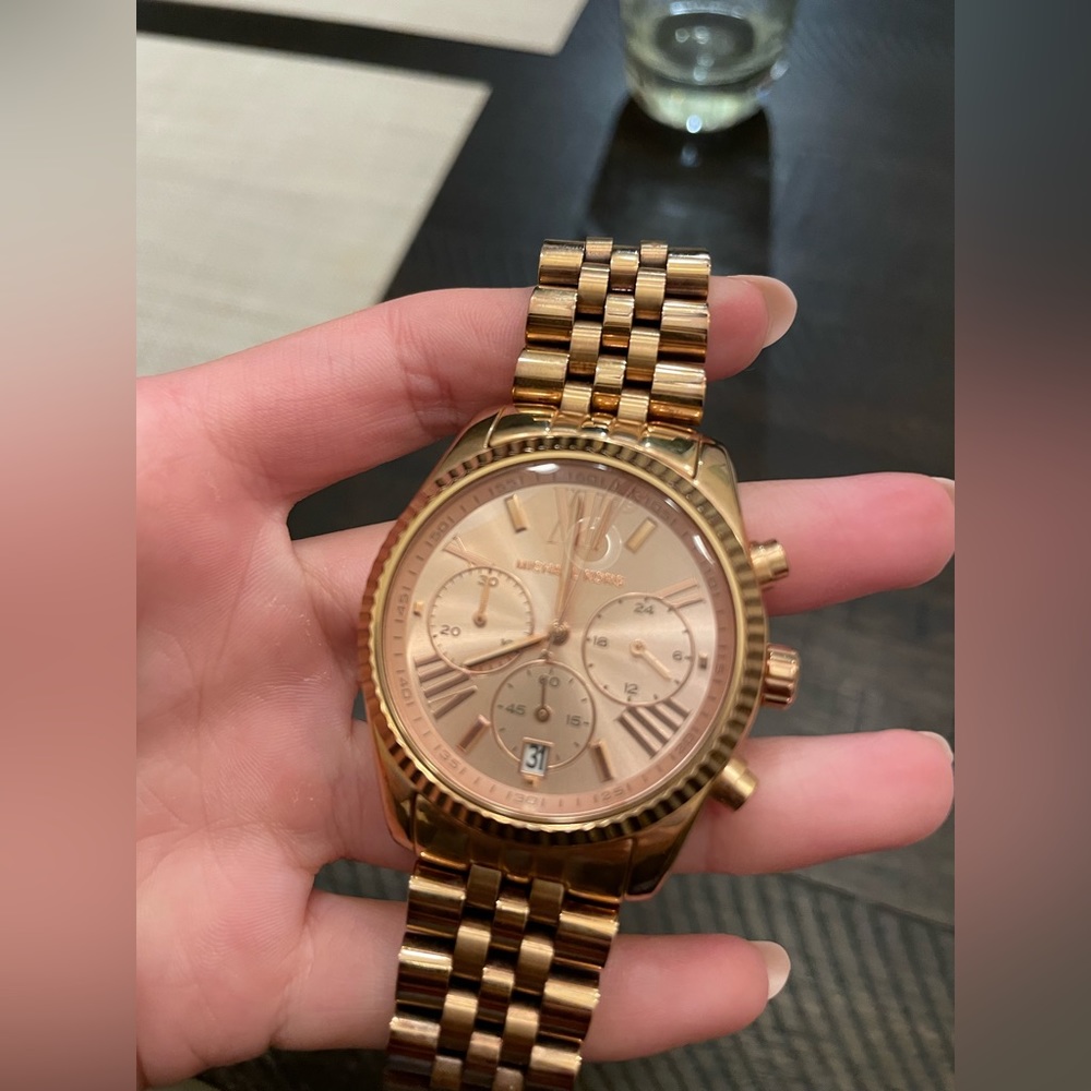 Micheal Kors rose gold watch